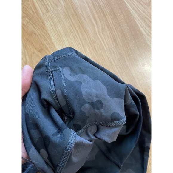 Zyia Active Camo leggings size 2 - Picture 2 of 3